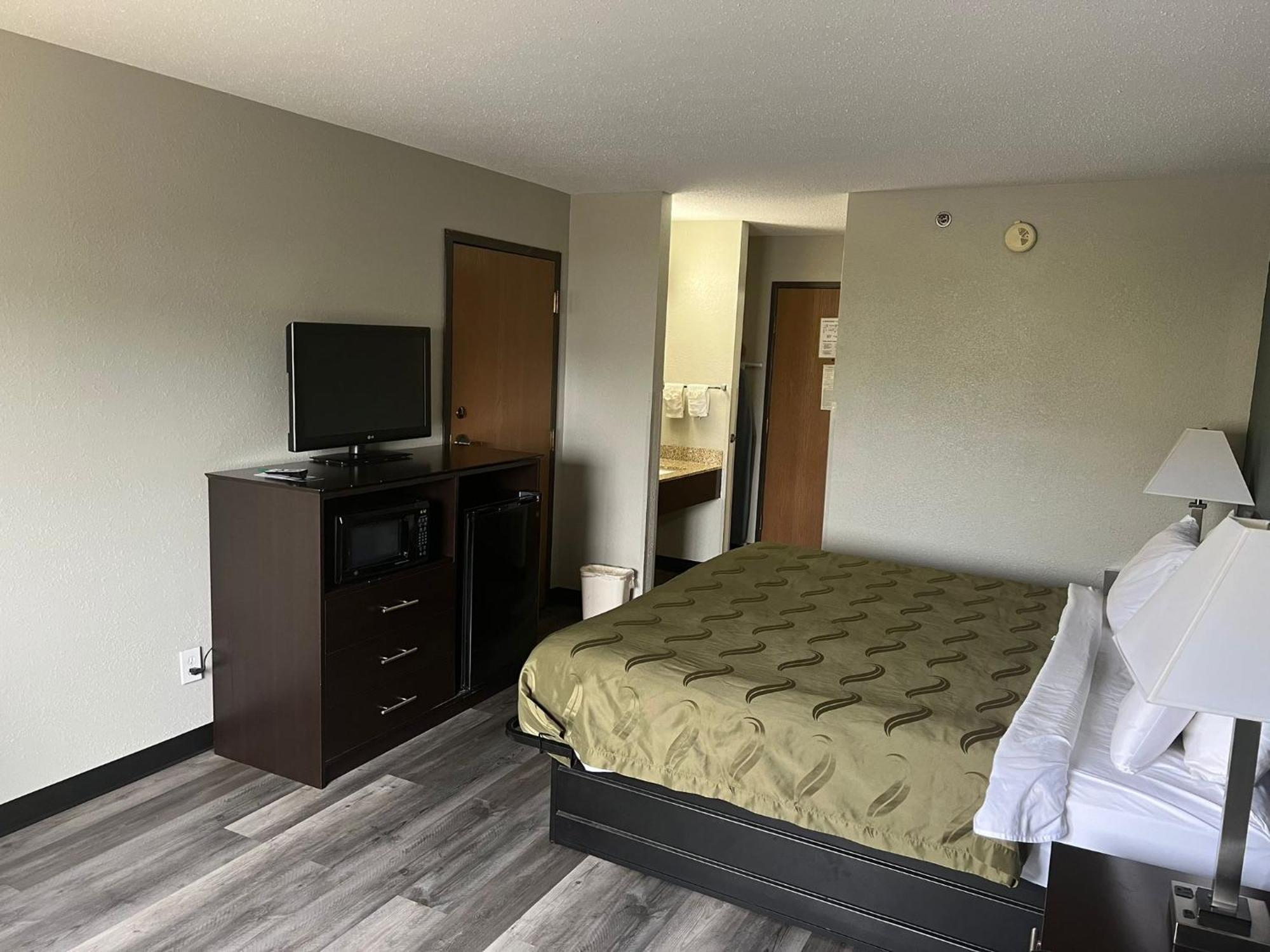 Hotel Blisspoint Columbia